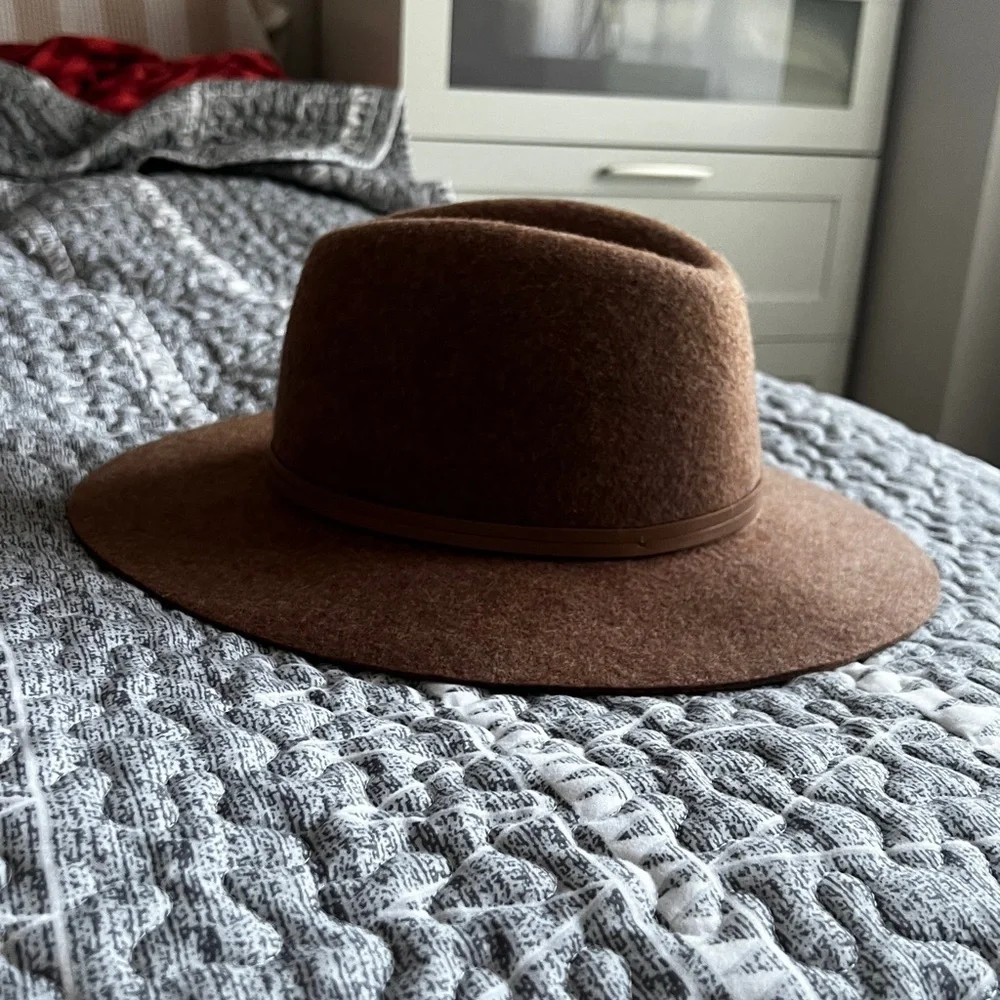 Wool hat - Picture 3 of 6